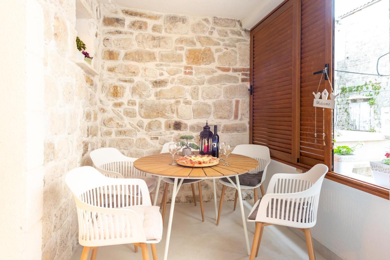 Olive Apartament Kaštela